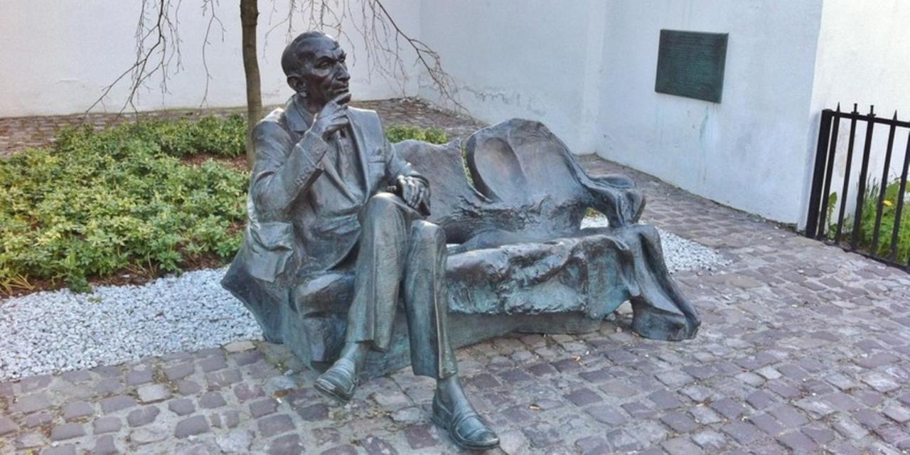 Penguin 1410 On Brzozowa Street Kraków